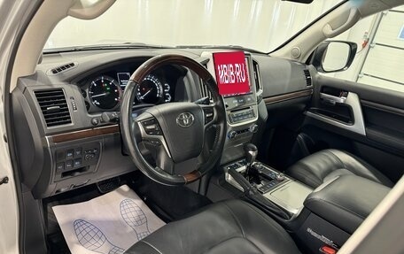 Toyota Land Cruiser 200, 2016 год, 6 990 000 рублей, 17 фотография