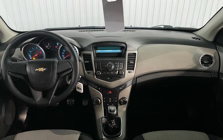 Chevrolet Cruze II, 2011 год, 799 000 рублей, 9 фотография