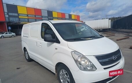 Hyundai Grand Starex Grand Starex I рестайлинг 2, 2011 год, 1 369 000 рублей, 2 фотография