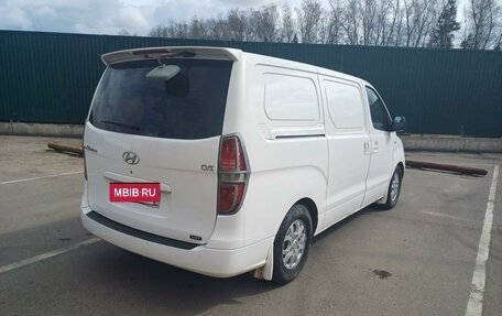 Hyundai Grand Starex Grand Starex I рестайлинг 2, 2011 год, 1 369 000 рублей, 3 фотография