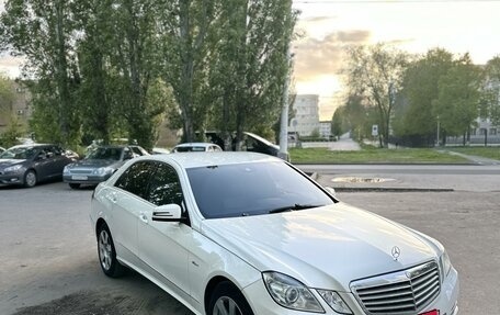 Mercedes-Benz E-Класс, 2011 год, 1 590 000 рублей, 4 фотография
