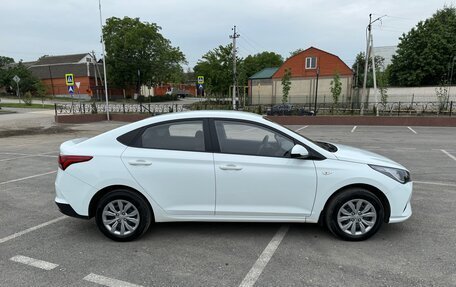 Hyundai Solaris II рестайлинг, 2020 год, 1 325 000 рублей, 4 фотография