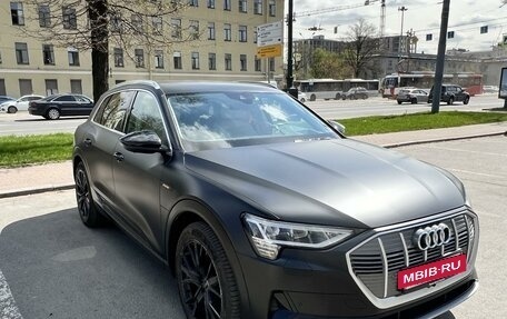 Audi e-tron I, 2021 год, 7 500 000 рублей, 4 фотография