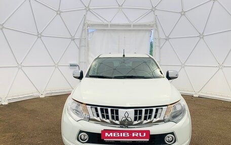 Mitsubishi L200 IV рестайлинг, 2018 год, 1 990 000 рублей, 2 фотография