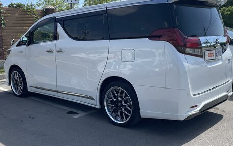 Toyota Alphard III, 2017 год, 4 500 000 рублей, 2 фотография