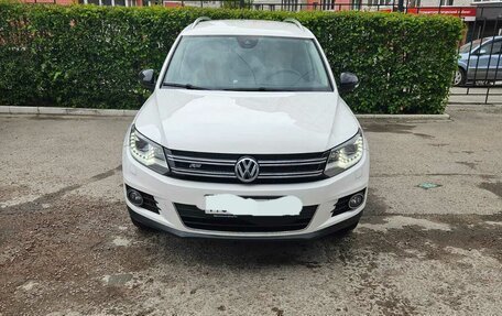 Volkswagen Tiguan I, 2013 год, 1 800 000 рублей, 3 фотография