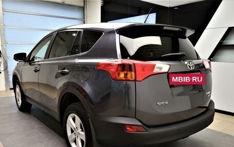 Toyota RAV4, 2013 год, 1 950 000 рублей, 6 фотография