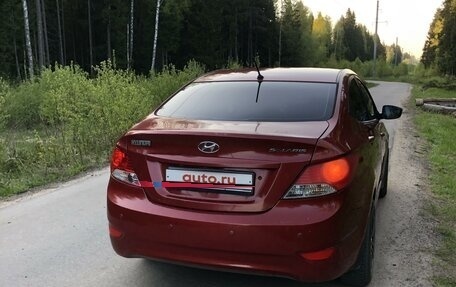 Hyundai Solaris II рестайлинг, 2011 год, 730 000 рублей, 3 фотография