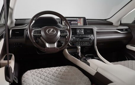 Lexus RX IV рестайлинг, 2017 год, 4 749 000 рублей, 6 фотография