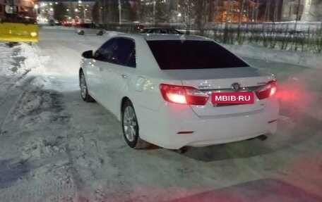 Toyota Camry, 2012 год, 2 100 000 рублей, 8 фотография