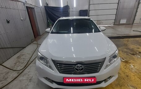 Toyota Camry, 2012 год, 2 100 000 рублей, 2 фотография