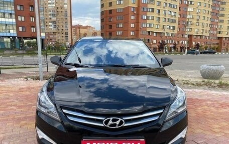 Hyundai Solaris II рестайлинг, 2015 год, 1 255 000 рублей, 3 фотография