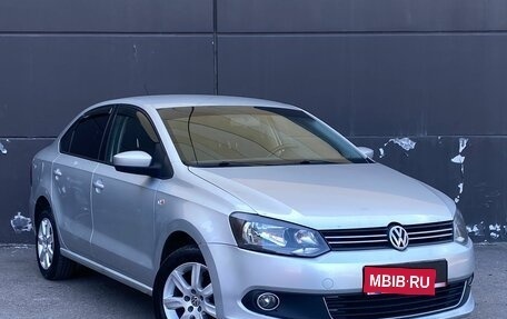 Volkswagen Polo VI (EU Market), 2013 год, 899 000 рублей, 1 фотография