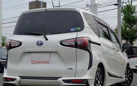 Toyota Sienta II, 2021 год, 1 093 000 рублей, 5 фотография