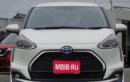 Toyota Sienta II, 2021 год, 1 093 000 рублей, 11 фотография