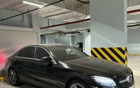 Mercedes-Benz C-Класс, 2019 год, 3 900 000 рублей, 4 фотография