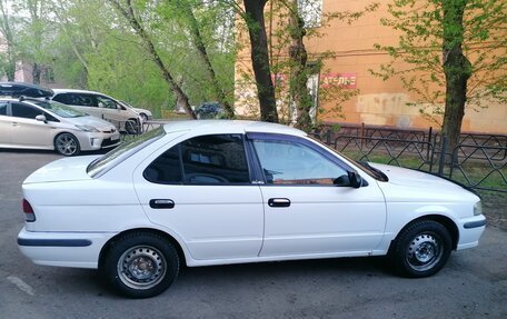 Nissan Sunny B15, 1999 год, 300 000 рублей, 2 фотография