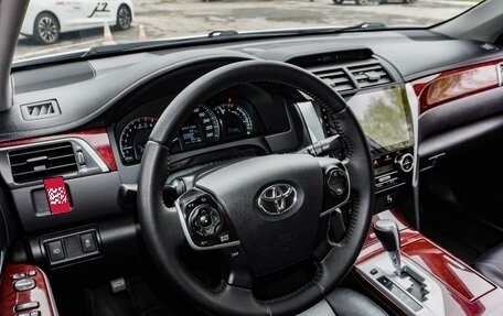 Toyota Camry, 2012 год, 1 999 000 рублей, 12 фотография