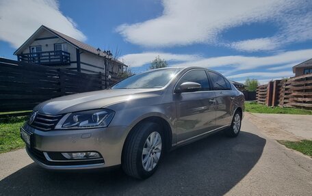 Volkswagen Passat B7, 2013 год, 1 600 000 рублей, 2 фотография