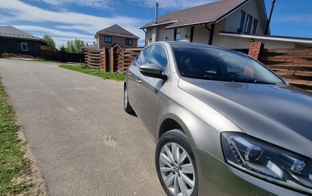 Volkswagen Passat B7, 2013 год, 1 600 000 рублей, 3 фотография