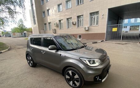 KIA Soul II рестайлинг, 2017 год, 1 800 000 рублей, 3 фотография