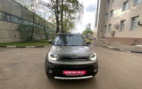 KIA Soul II рестайлинг, 2017 год, 1 800 000 рублей, 2 фотография