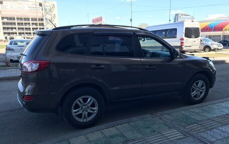 Hyundai Santa Fe III рестайлинг, 2011 год, 1 650 000 рублей, 2 фотография