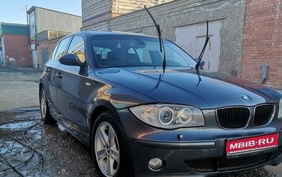 BMW 1 серия, 2007 год, 900 000 рублей, 1 фотография