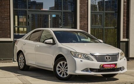 Toyota Camry, 2013 год, 1 фотография