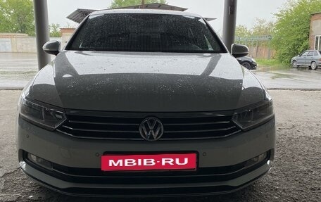 Volkswagen Passat B8 рестайлинг, 2016 год, 1 930 000 рублей, 1 фотография