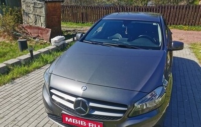 Mercedes-Benz A-Класс, 2015 год, 1 568 000 рублей, 1 фотография