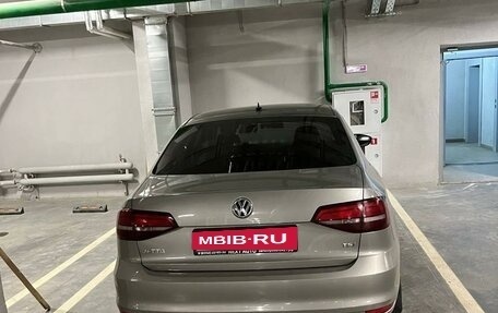 Volkswagen Jetta VI, 2016 год, 1 750 000 рублей, 2 фотография