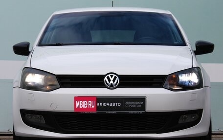 Volkswagen Polo VI (EU Market), 2011 год, 534 000 рублей, 2 фотография