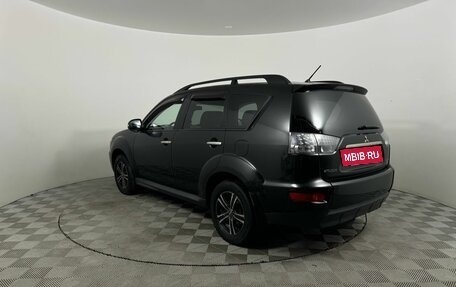 Mitsubishi Outlander III рестайлинг 3, 2011 год, 1 079 000 рублей, 7 фотография