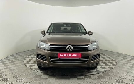 Volkswagen Touareg III, 2010 год, 2 039 000 рублей, 2 фотография