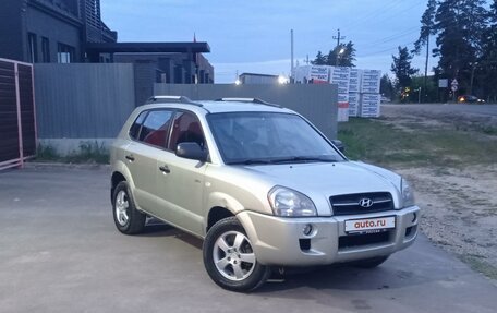 Hyundai Tucson III, 2007 год, 760 000 рублей, 2 фотография