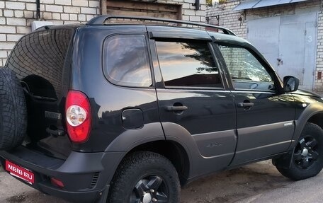 Chevrolet Niva I рестайлинг, 2014 год, 750 000 рублей, 3 фотография