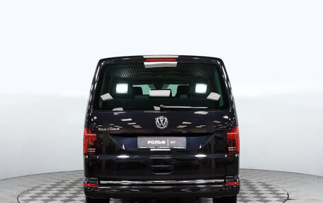 Volkswagen Multivan T6 рестайлинг, 2023 год, 9 900 000 рублей, 6 фотография