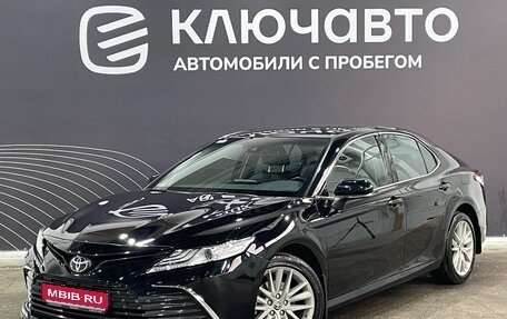 Toyota Camry, 2021 год, 3 380 000 рублей, 1 фотография