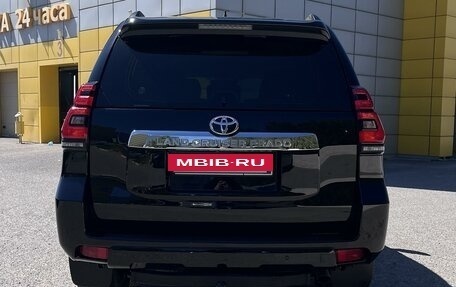 Toyota Land Cruiser Prado 150 рестайлинг 2, 2017 год, 4 650 000 рублей, 7 фотография