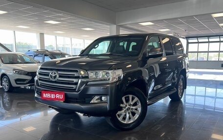 Toyota Land Cruiser 200, 2015 год, 6 795 000 рублей, 1 фотография