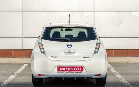 Nissan Leaf I, 2013 год, 930 000 рублей, 4 фотография