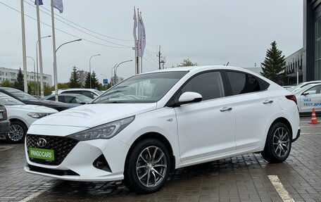 Hyundai Solaris II рестайлинг, 2021 год, 1 915 000 рублей, 3 фотография