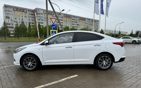 Hyundai Solaris II рестайлинг, 2021 год, 1 915 000 рублей, 4 фотография