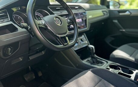 Volkswagen Touran III, 2019 год, 2 270 000 рублей, 7 фотография