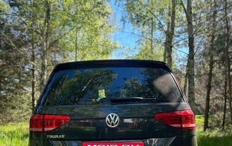 Volkswagen Touran III, 2019 год, 2 270 000 рублей, 5 фотография