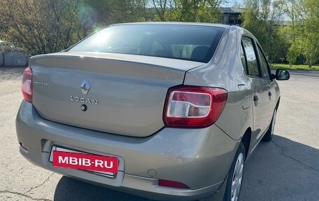 Renault Logan II, 2015 год, 870 000 рублей, 6 фотография