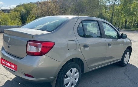 Renault Logan II, 2015 год, 870 000 рублей, 5 фотография