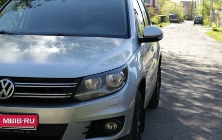 Volkswagen Tiguan I, 2011 год, 1 250 000 рублей, 2 фотография