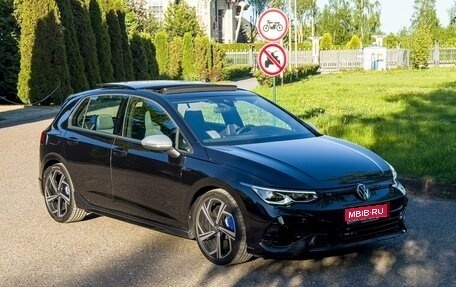 Volkswagen Golf R, 2021 год, 5 390 000 рублей, 1 фотография